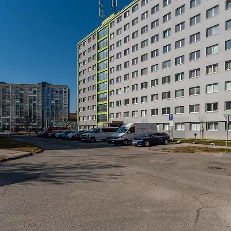 Uplne Novy Pri Auparku, Center Pre 4 Osoby Апартаменты