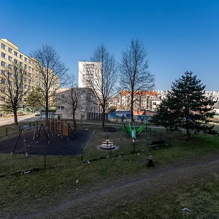 Апартаменты Uplne Novy Pri Auparku, Center Pre 4 Osoby