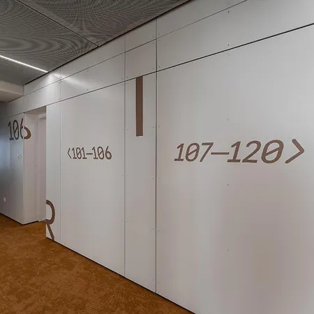 Uplne Novy Pri Auparku 1 , Center Pre 4 Osoby Košice