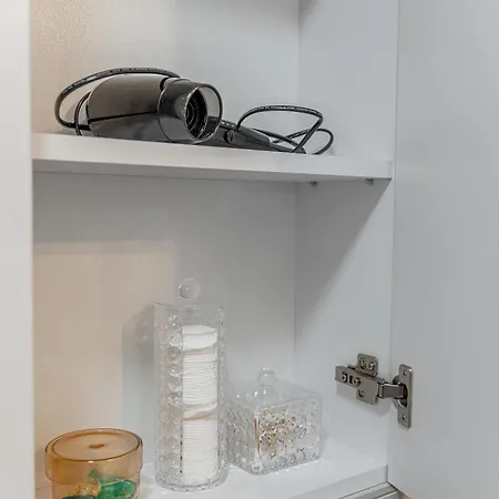 Uplne Novy Pri Auparku 1 , Center Pre 4 Osoby Apartman