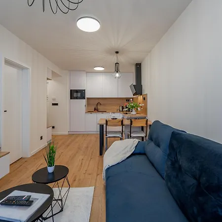 Apartamento Uplne Novy Pri Auparku 1 , Center Pre 4 Osoby Košice