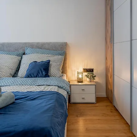 דירה Uplne Novy Pri Auparku 1 , Center Pre 4 Osoby *