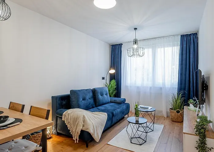 Uplne Novy Pri Auparku 1 , Center Pre 4 Osoby *