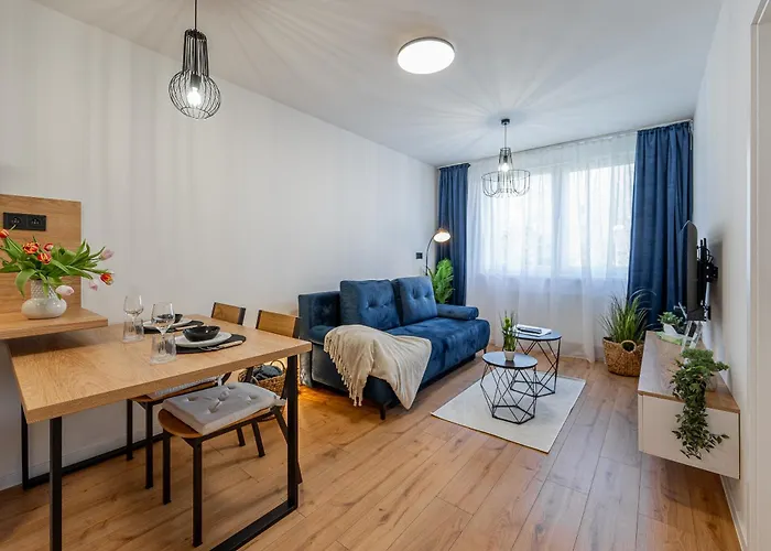 Uplne Novy Pri Auparku 1 , Center Pre 4 Osoby Appartement *